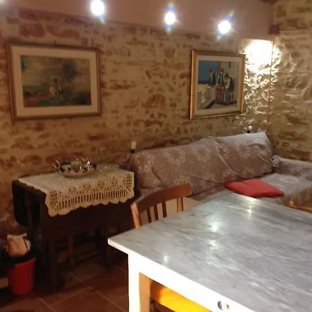 Casavacanze Ciaspole E Uva פיאסטרה
