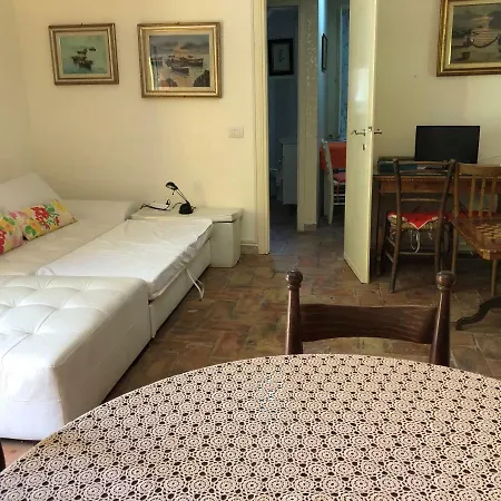 Semesterbostad Casavacanze Ciaspole E Uva